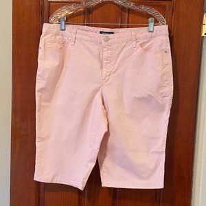 Light pink Bandolino Riley shorts size 14
